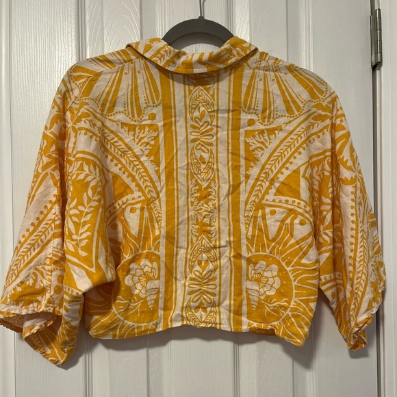 C&C California linen blend blouse relaxed fit cropped  Small - Picture 2 of 6